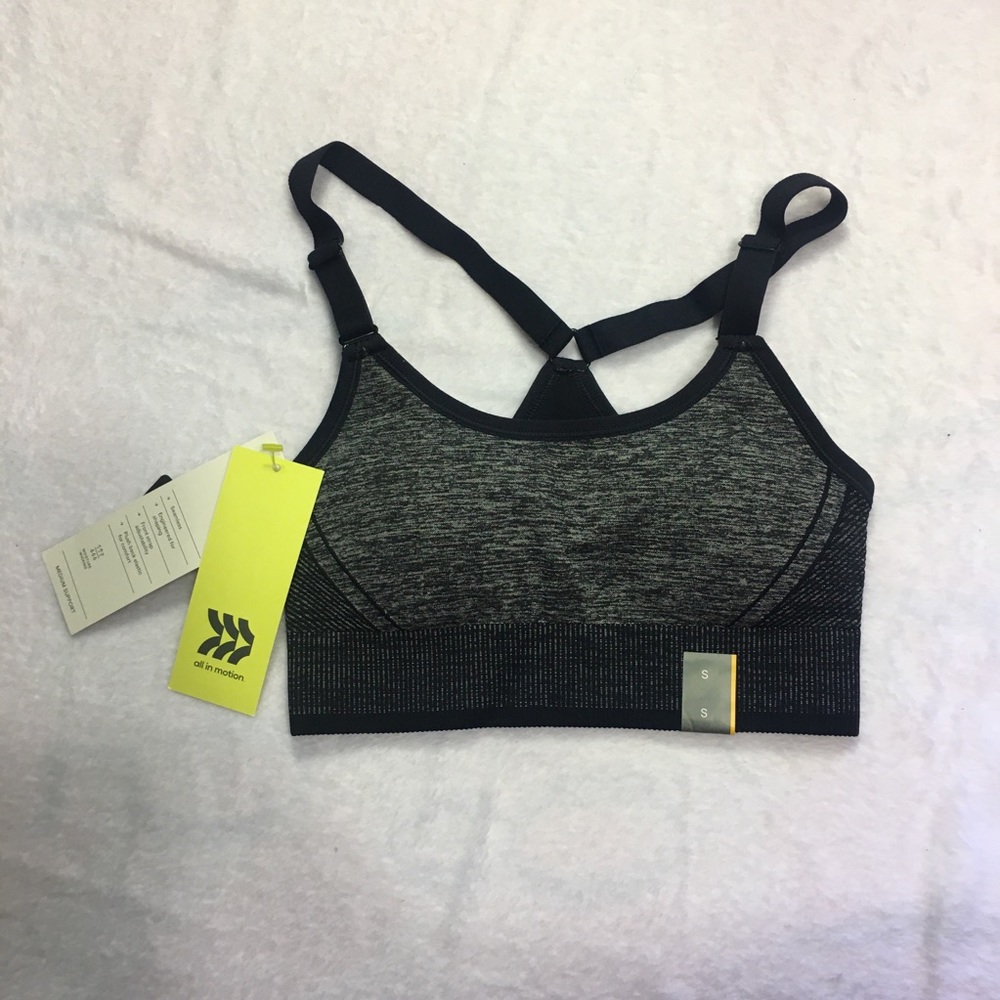 NWT Women’s all in motion sports‎ bra S